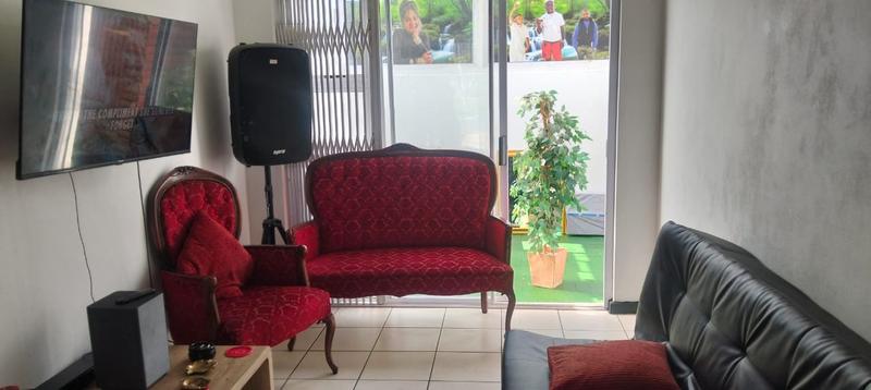 To Let 2 Bedroom Property for Rent in Highbury Western Cape